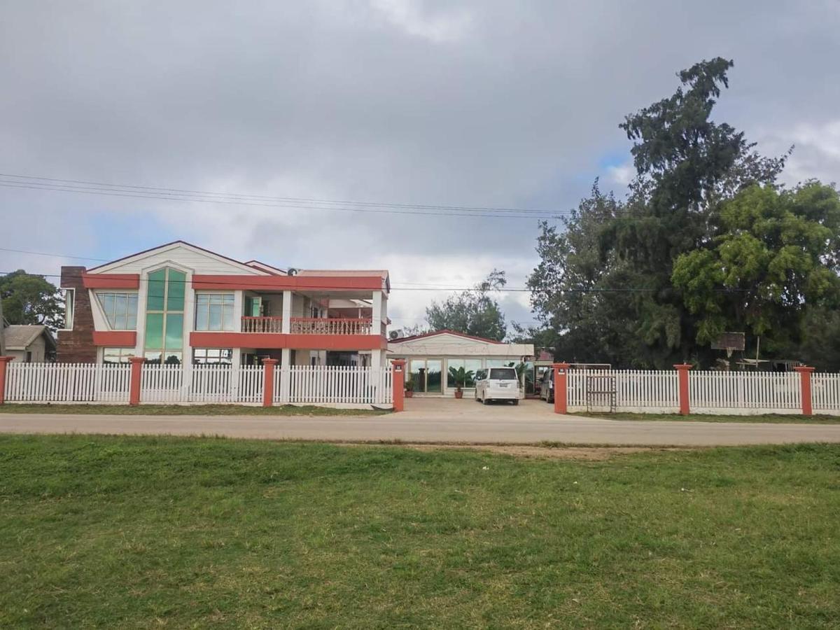 Lata Hotel Нукуалофа Экстерьер фото
